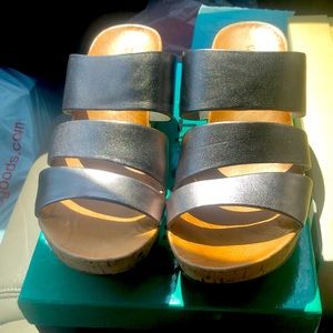 Chocolat Blu shoes.  Size 9. New